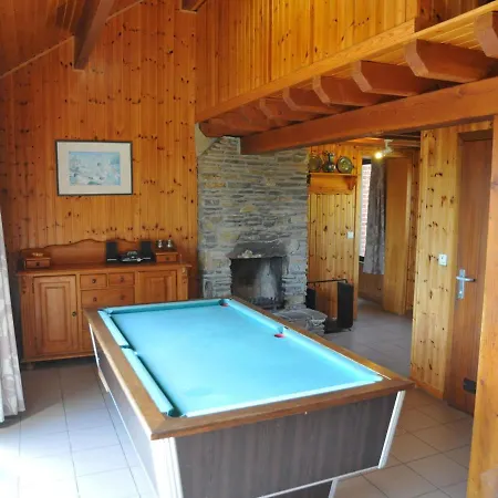 Holiday home Nicely Furnished Bungalow With A Fireplace Near The Maas *